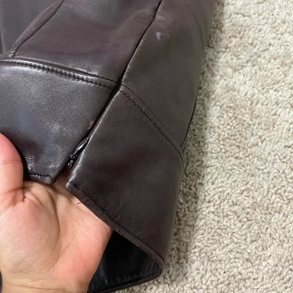Burberry pleated leather skirt USA small